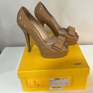 Fendi bow pumps